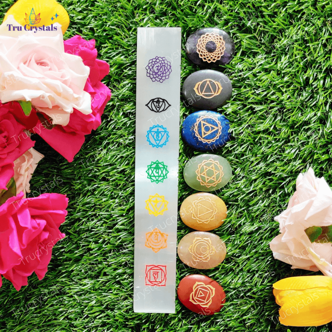 7 Chakra healing stone set with Chakra Selenite charging bar